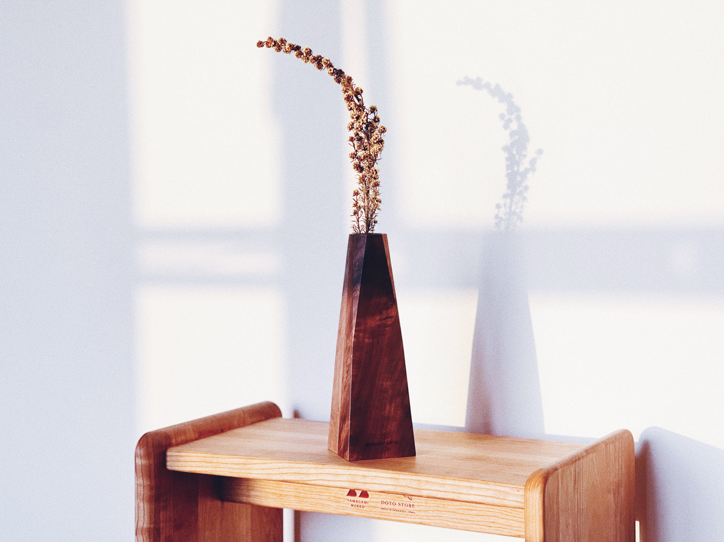 JDF214 VASE – WALNUT|一輪挿し花瓶|日本北海道實木