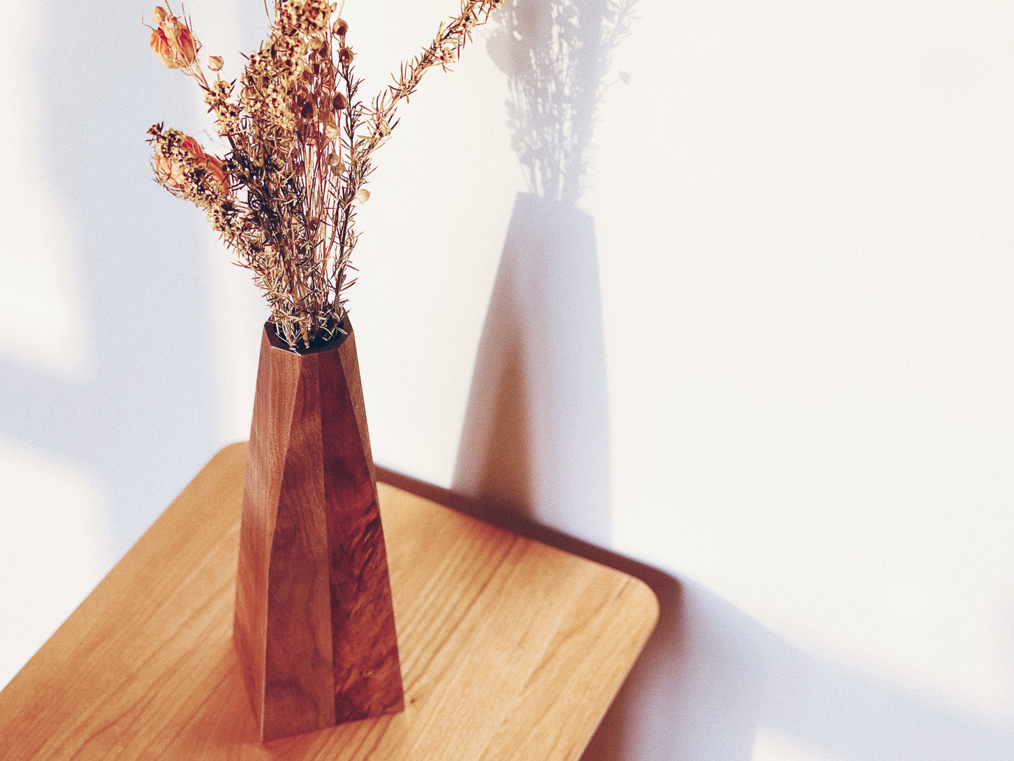 JDF214 VASE – WALNUT|一輪挿し花瓶|日本北海道實木