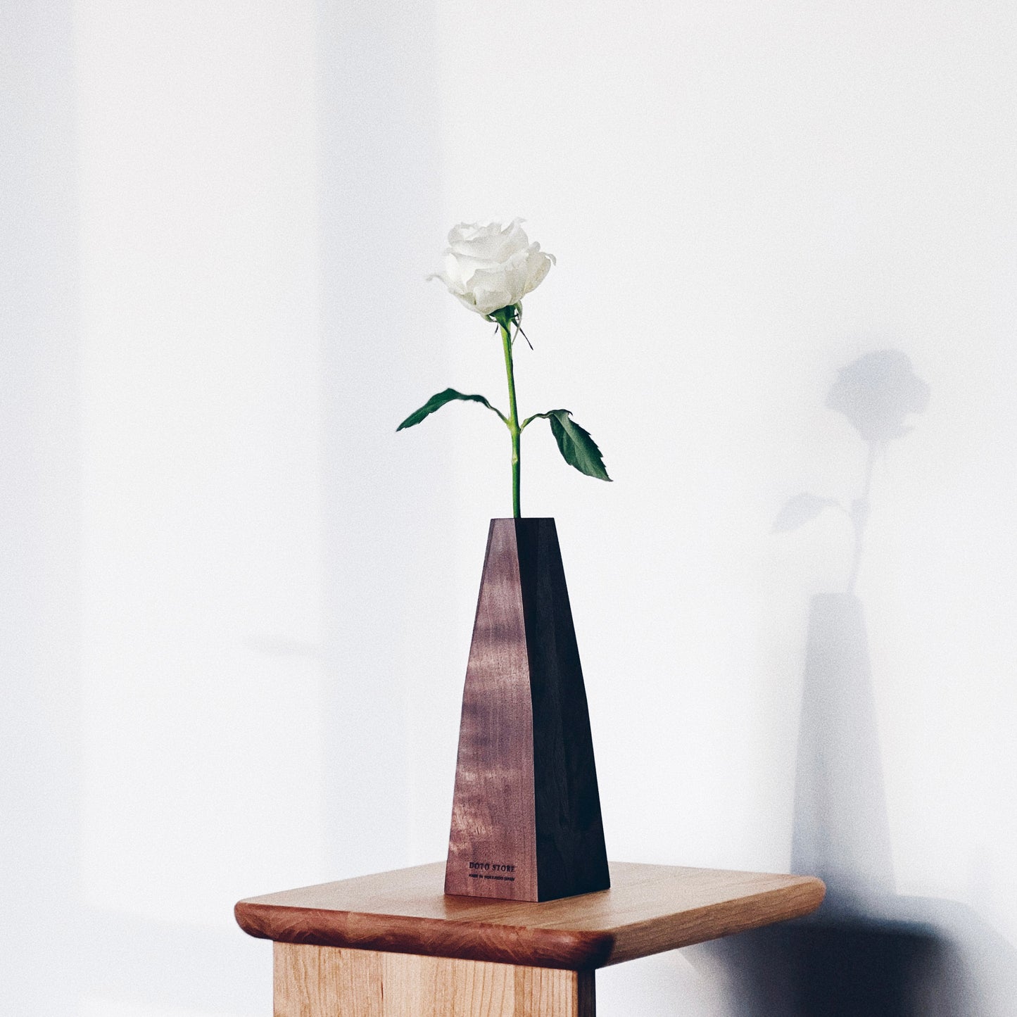 JDF214 VASE – WALNUT|一輪挿し花瓶|日本北海道實木