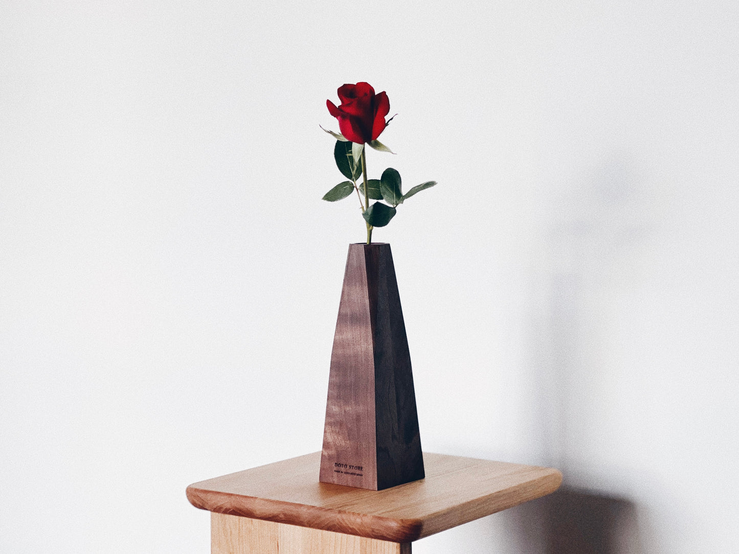 JDF214 VASE – WALNUT|一輪挿し花瓶|日本北海道實木