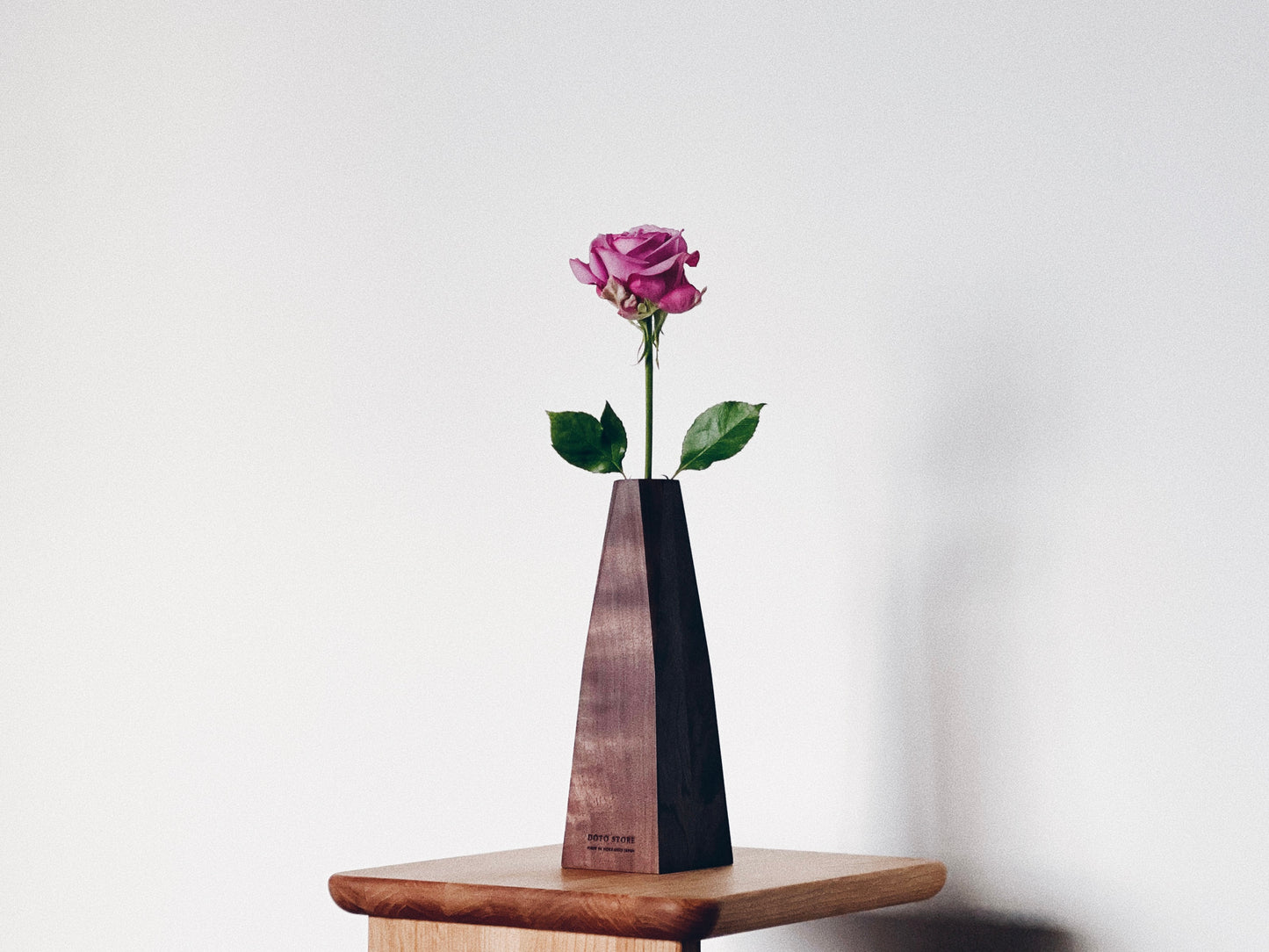 JDF214 VASE – WALNUT|一輪挿し花瓶|日本北海道實木