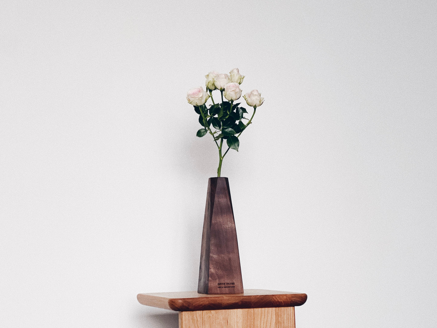 JDF214 VASE – WALNUT|一輪挿し花瓶|日本北海道實木