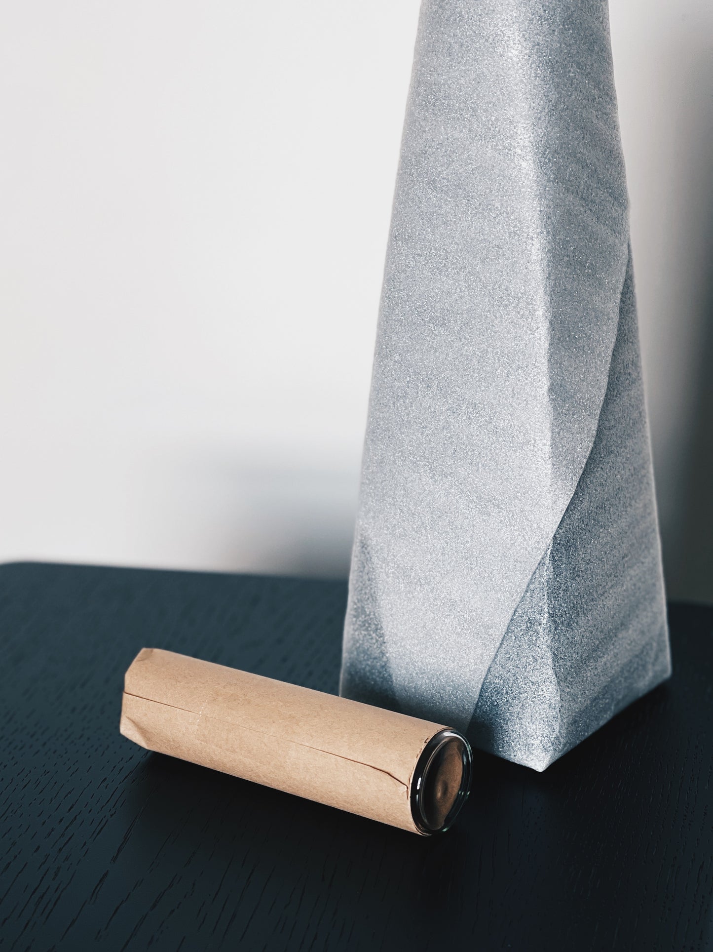 JDF214 VASE – BLACK SERIES|一輪挿し花瓶|日本北海道實木