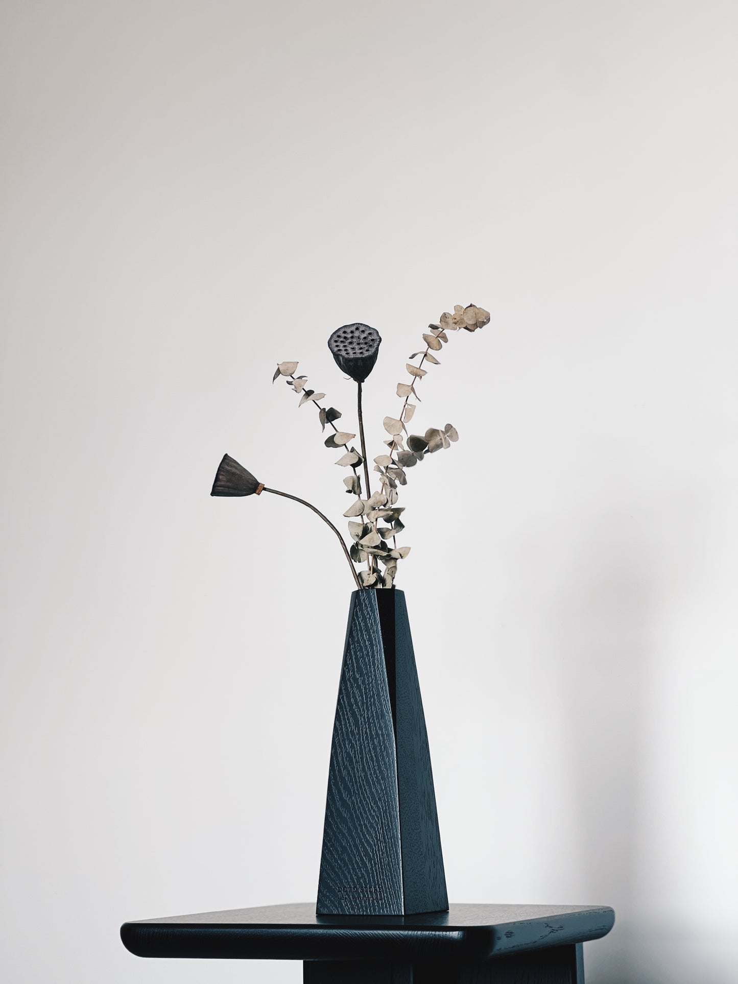 JDF214 VASE – BLACK SERIES|一輪挿し花瓶|日本北海道實木