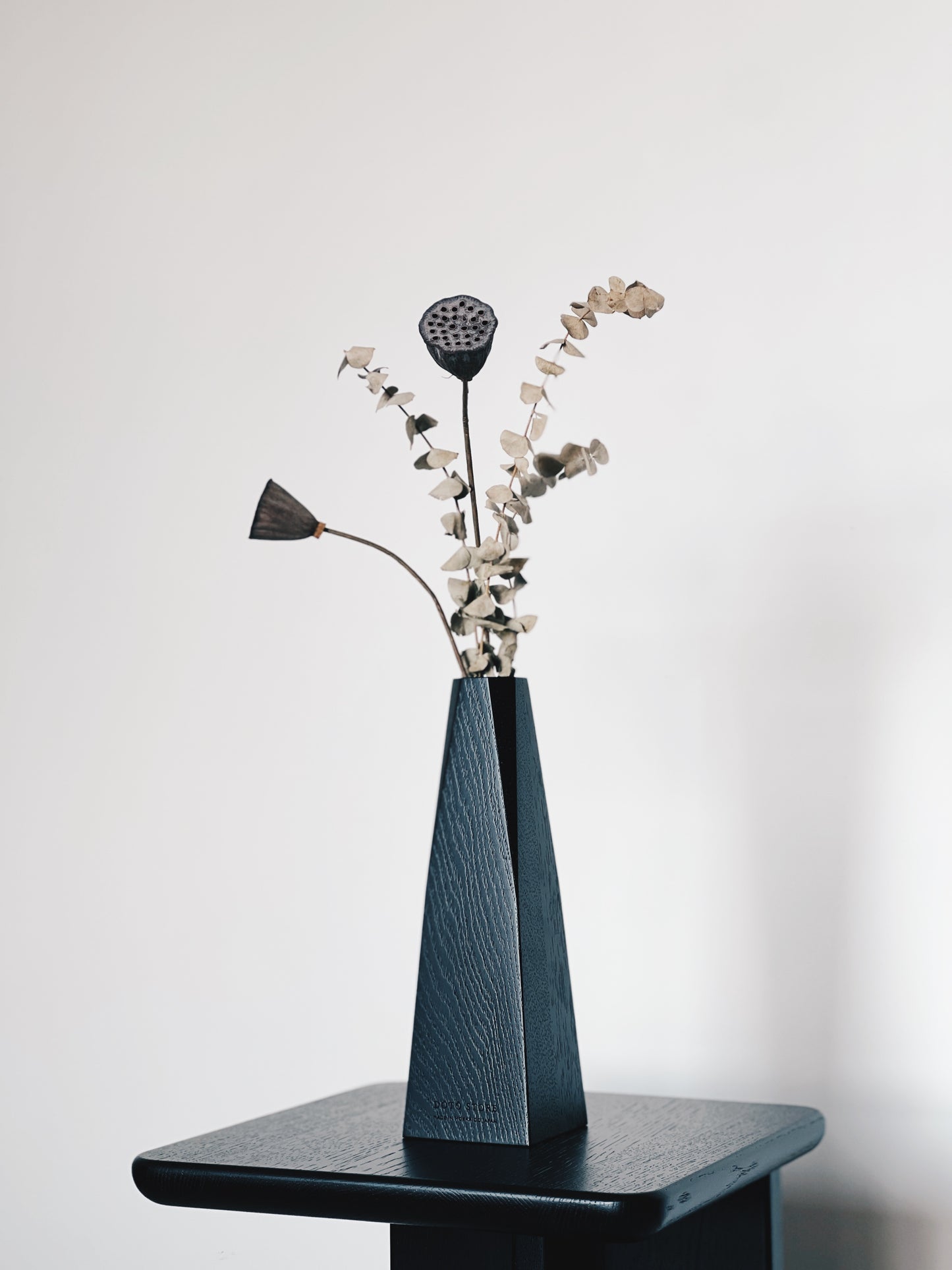 JDF214 VASE – BLACK SERIES|一輪挿し花瓶|日本北海道實木