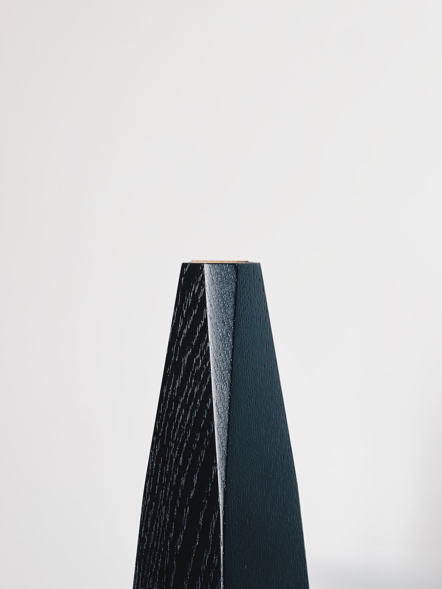 JDF214 VASE – BLACK SERIES|一輪挿し花瓶|日本北海道實木