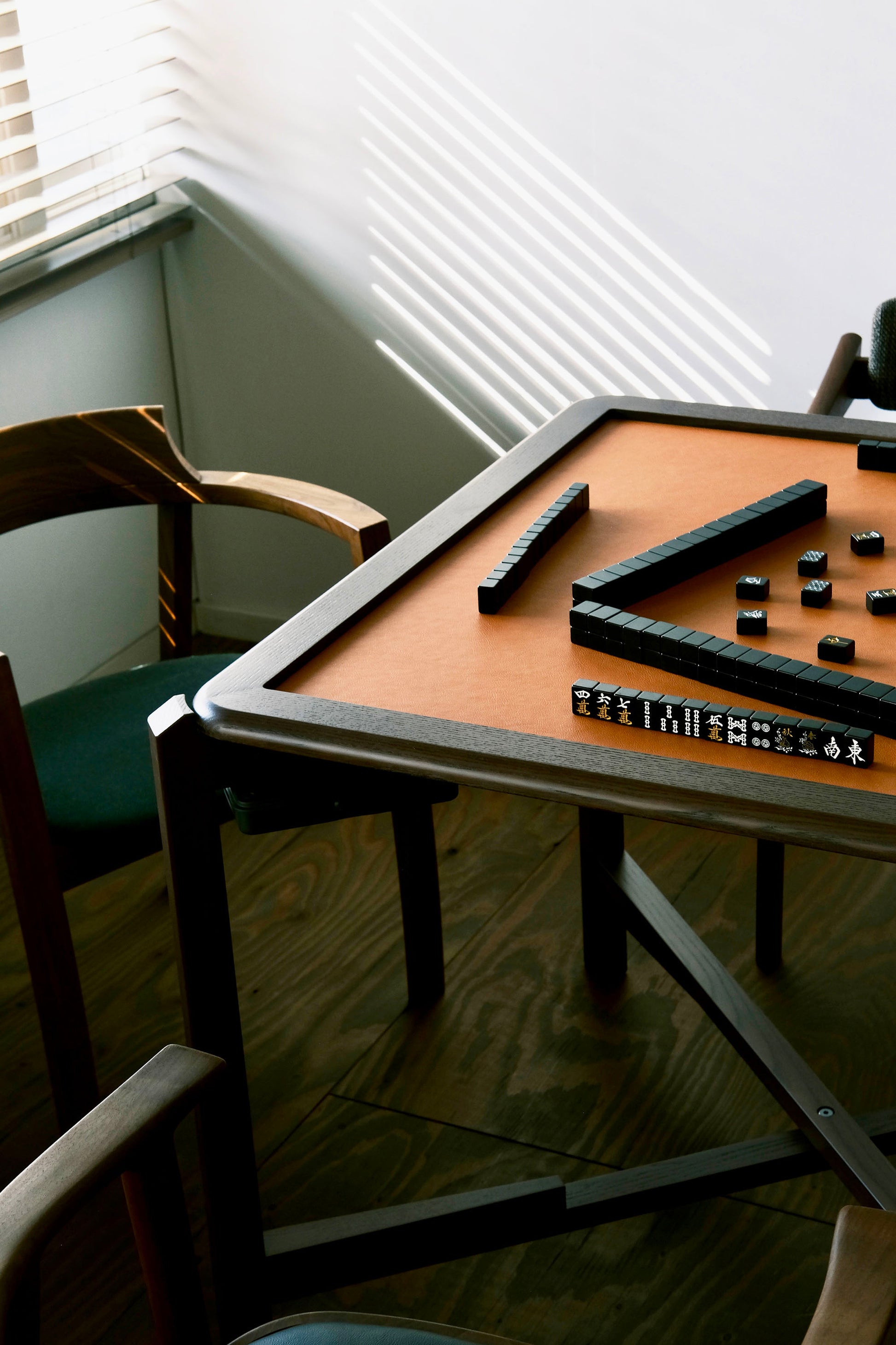 MJ88 Foldable Mahjong Dining Table – Luxury Orange with Stained Walnut Color