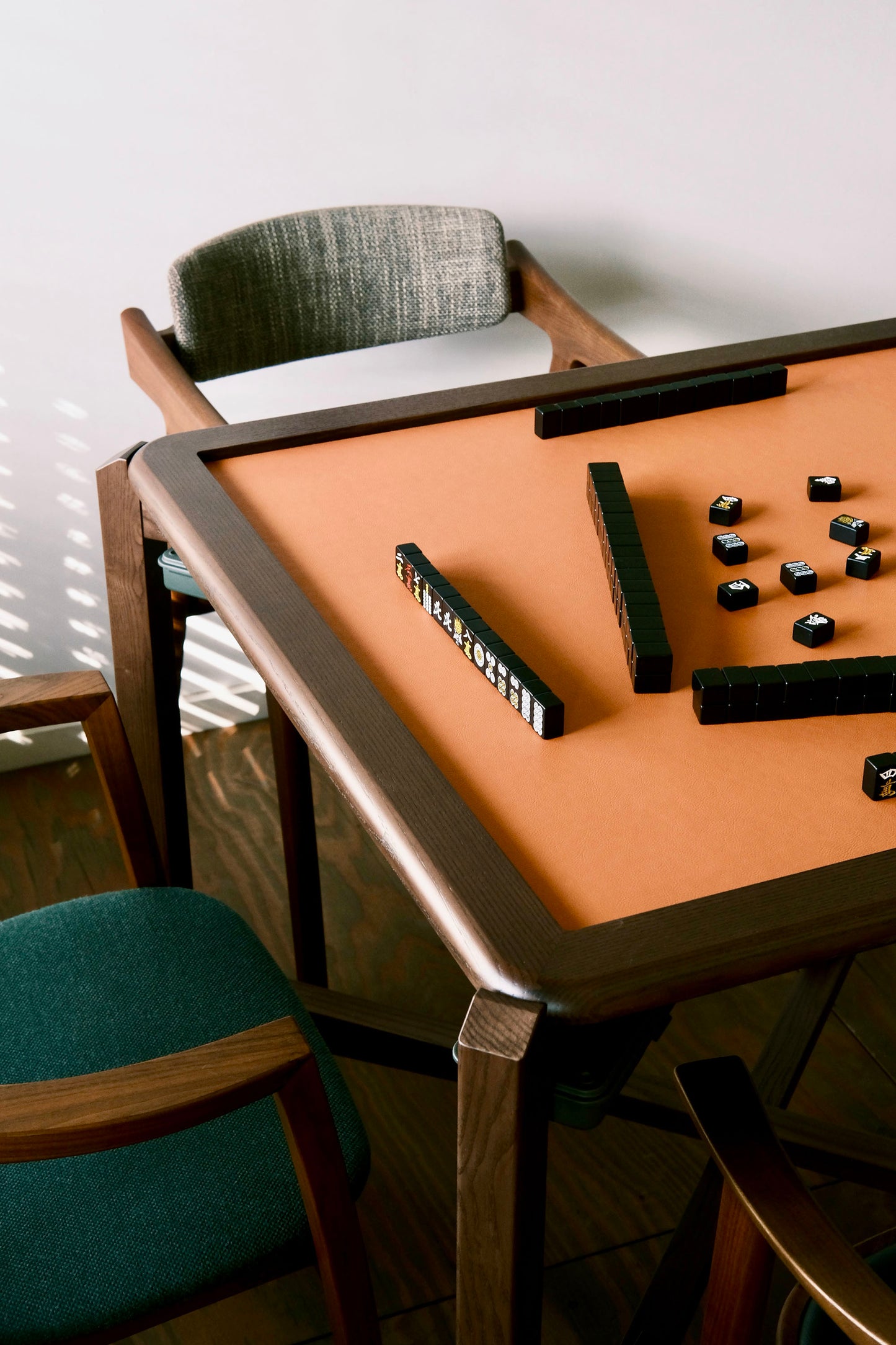 MJ88 Foldable Mahjong Dining Table – Luxury Orange with Stained Walnut Color